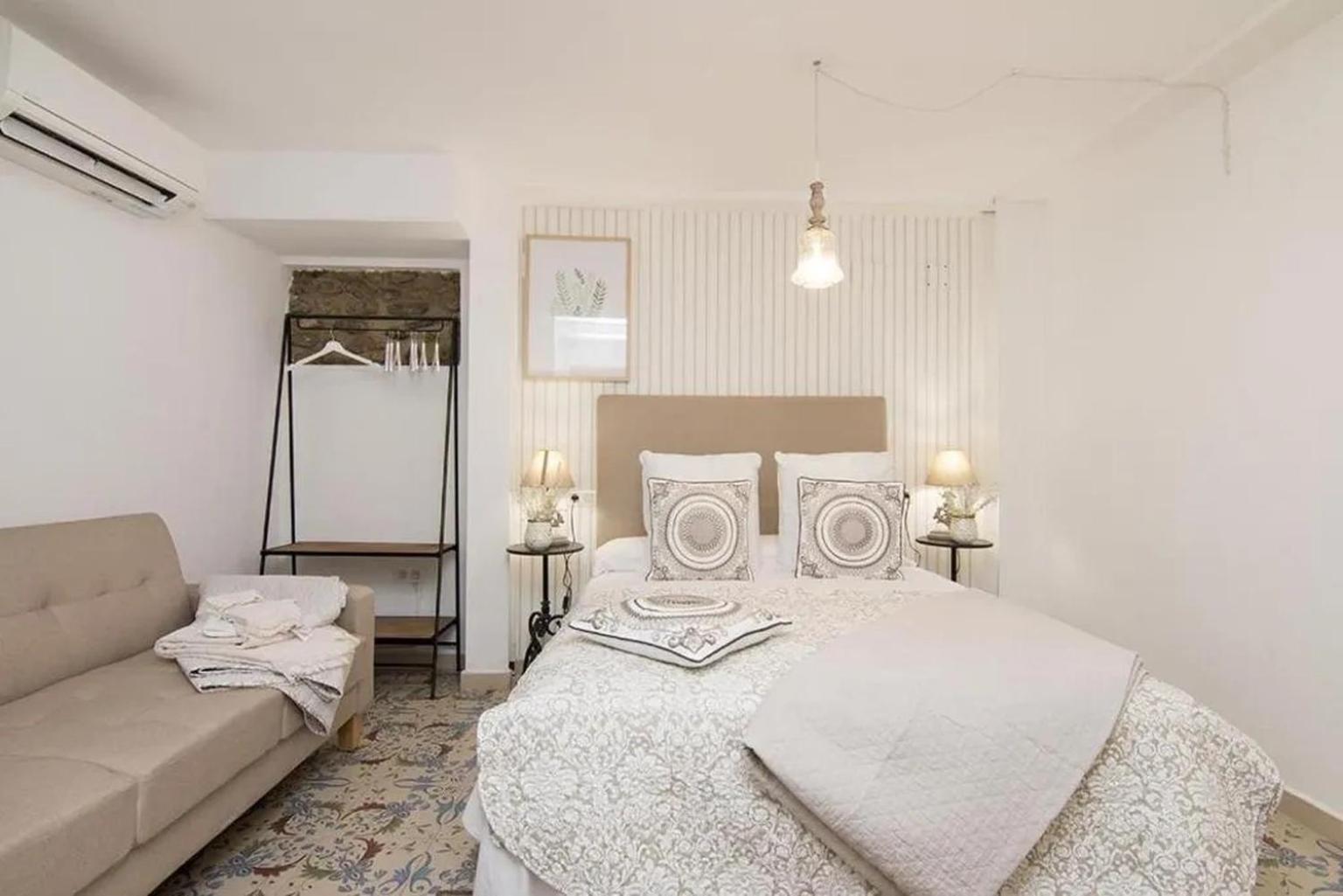 Apartamentos La Tona Puerta Elvira Centro Ciudad Гранада Екстер'єр фото